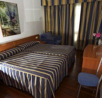 Hotel Hórreo 2*